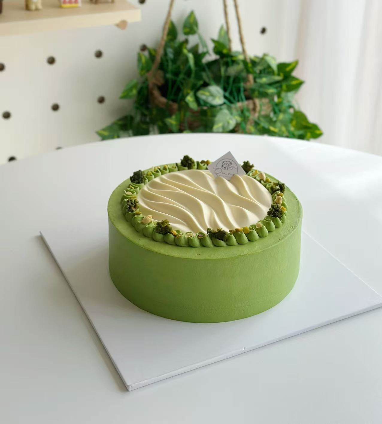 Pistachio&Jasmine Green Mille Crepe Cake - Image 2