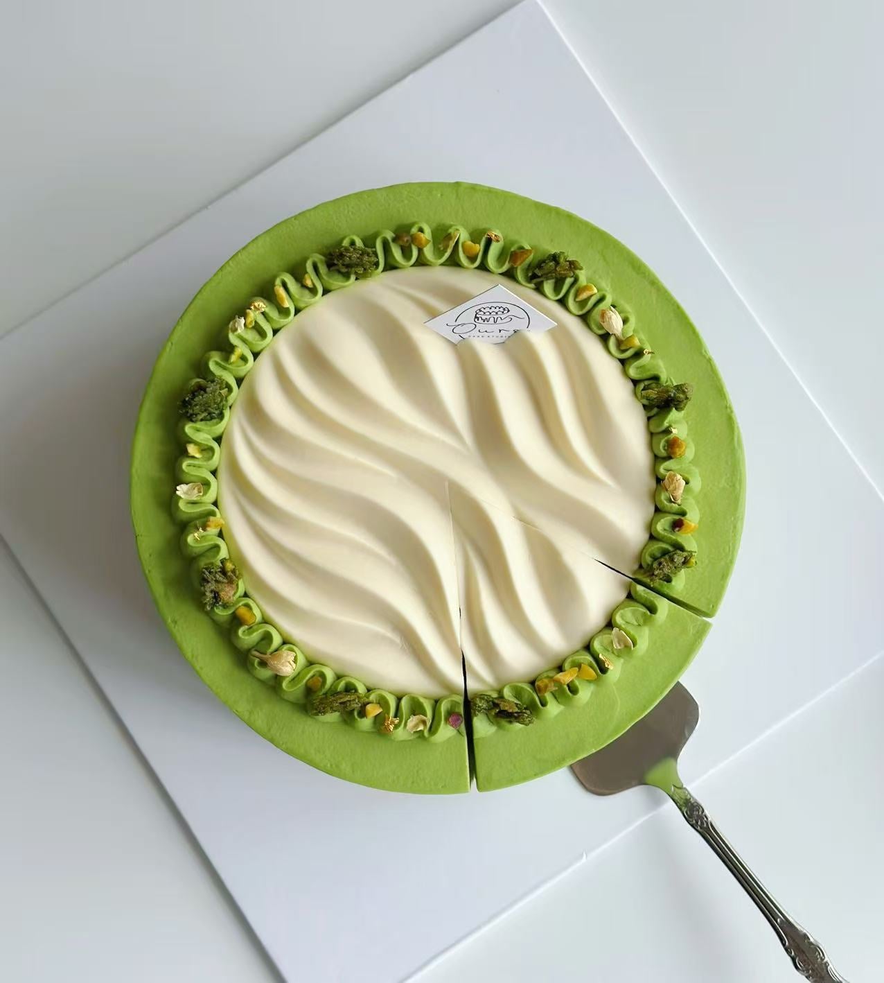 Pistachio&Jasmine Green Mille Crepe Cake - Image 3